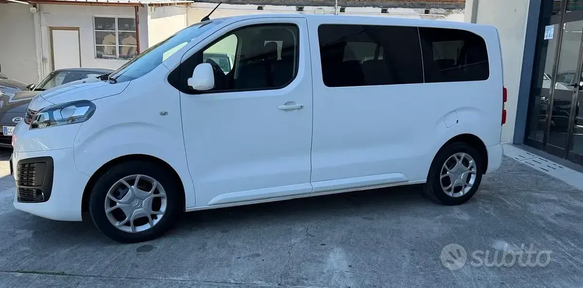 Usata Citroën Spacetourer Feel 120 CV (88 kW) 2021 Bianco Monovolume