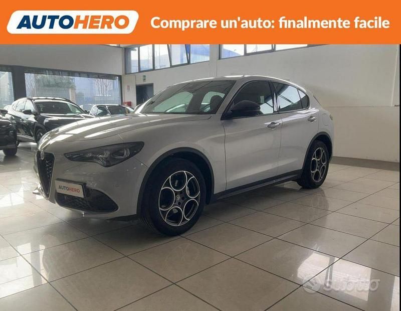 Usata Alfa Romeo Stelvio 210 CV (154 kW) 2023 Grigio SUV