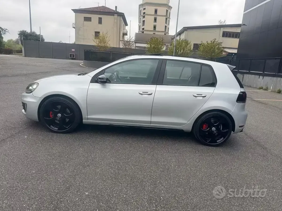 Usata VW Golf VI GTI 210 CV (154 kW) 2009 Grigio Utilitaria