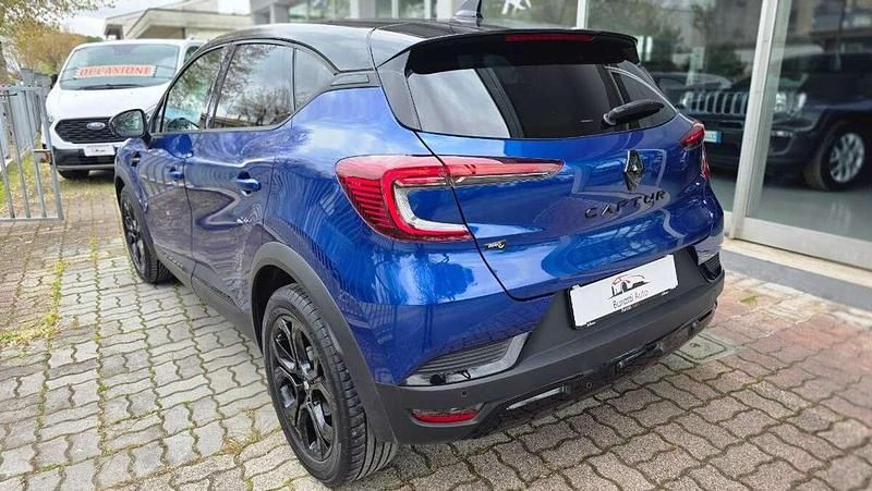 Usata Renault Captur Intens 101 CV (74 kW) 2022 Blu/azzurro SUV