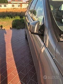 Usata Mercedes R350 265 CV (194 kW) 2011 Grigio Monovolume