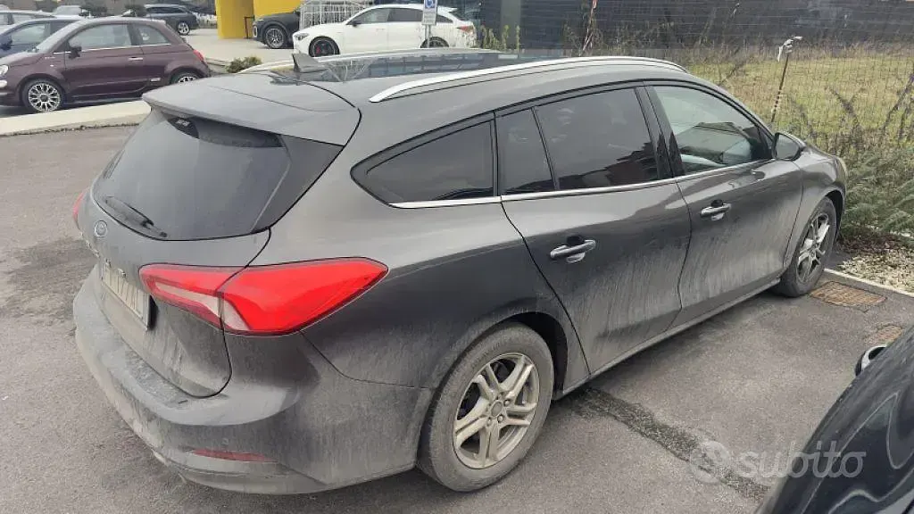 Usata Ford Focus Business Edition 120 CV (88 kW) 2019 Grigio Station wagon
