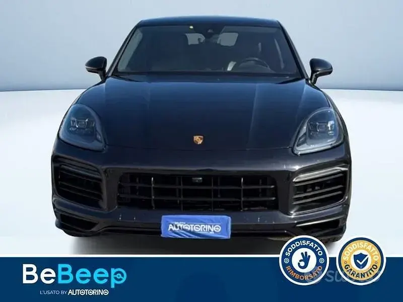 Usata Porsche Cayenne 460 CV (338 kW) 2022 Grigio SUV