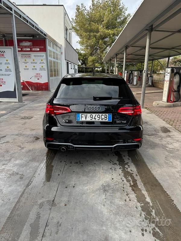 Usata Audi A3 S-Line 116 CV (85 kW) 2019 Nero Berlina
