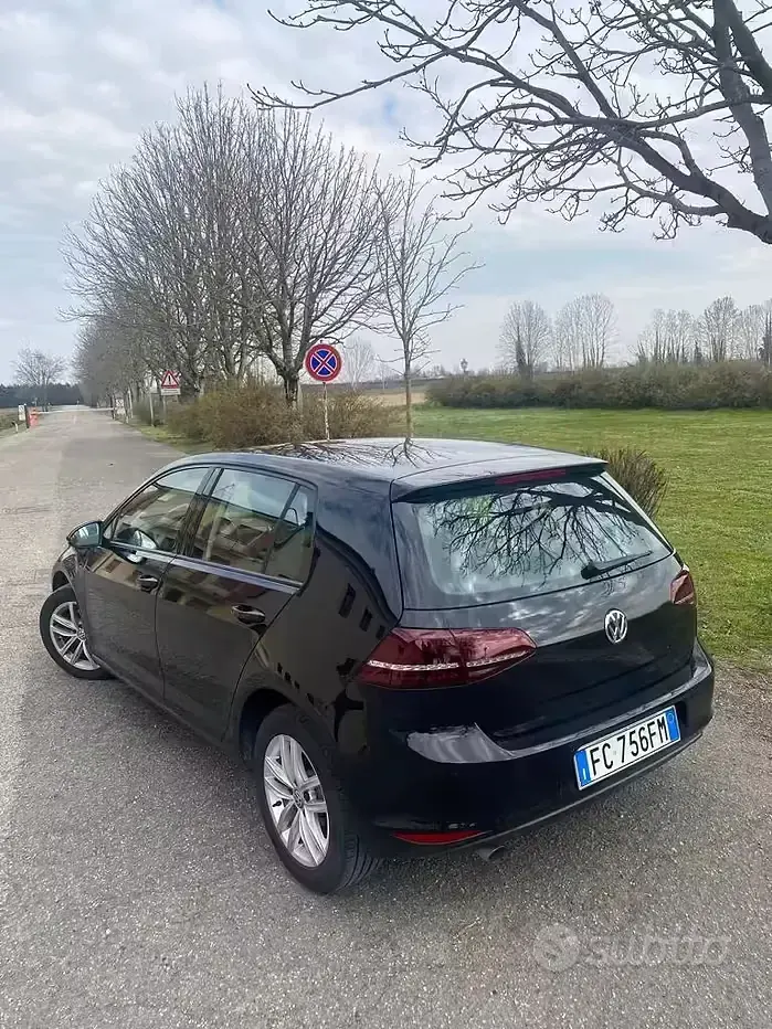 Usata VW Golf VII 110 CV (80 kW) 2016 Nero Berlina