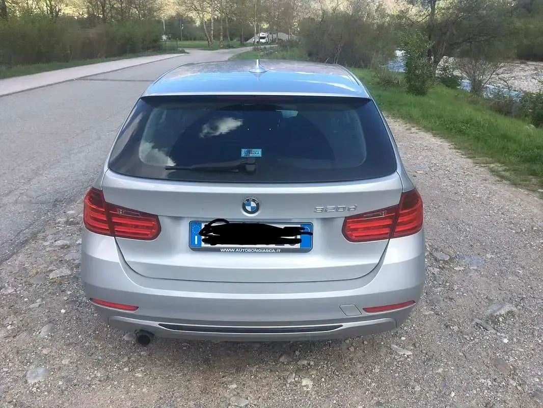 Usata BMW 320 Sport Line 184 CV (135 kW) 2013 Station wagon
