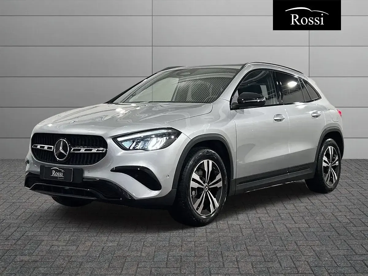 Usata Mercedes GLA200 150 CV (110 kW) 2025 SUV