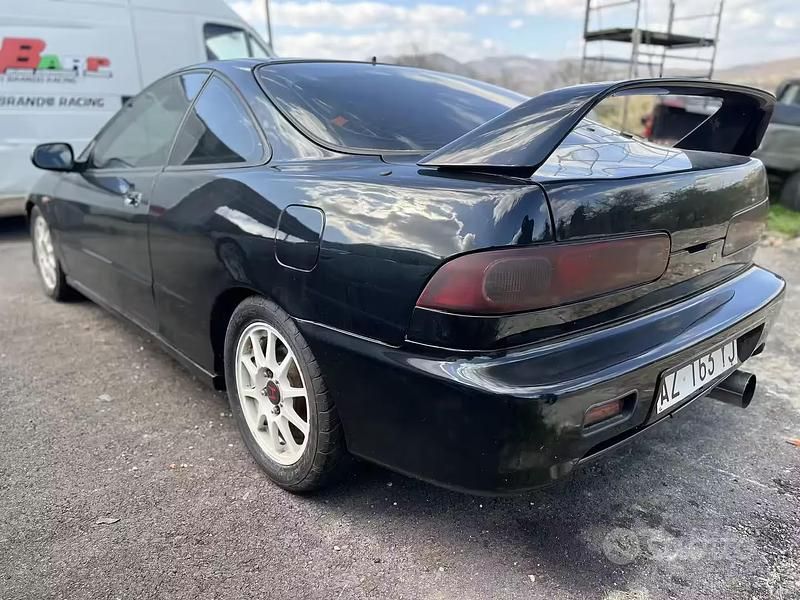 Usata Honda Integra Type R 200 CV (147 kW) 1998 Nero Coupé