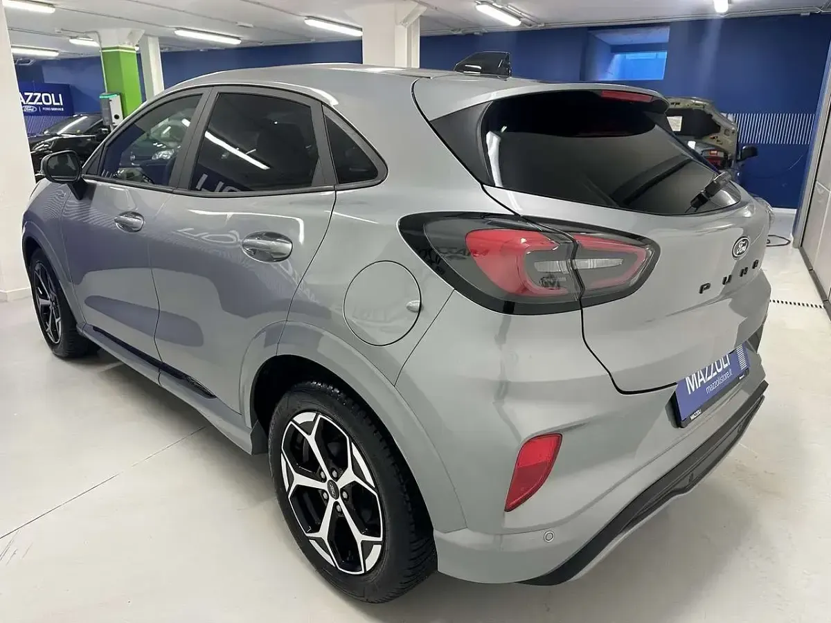 Usata Ford Puma ST-Line 125 CV (91 kW) 2025 Solar silver SUV
