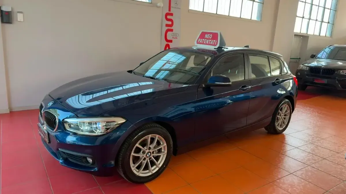 Usata BMW 116 Comfort Edition 115 CV (84 kW) 2019 Blu Utilitaria