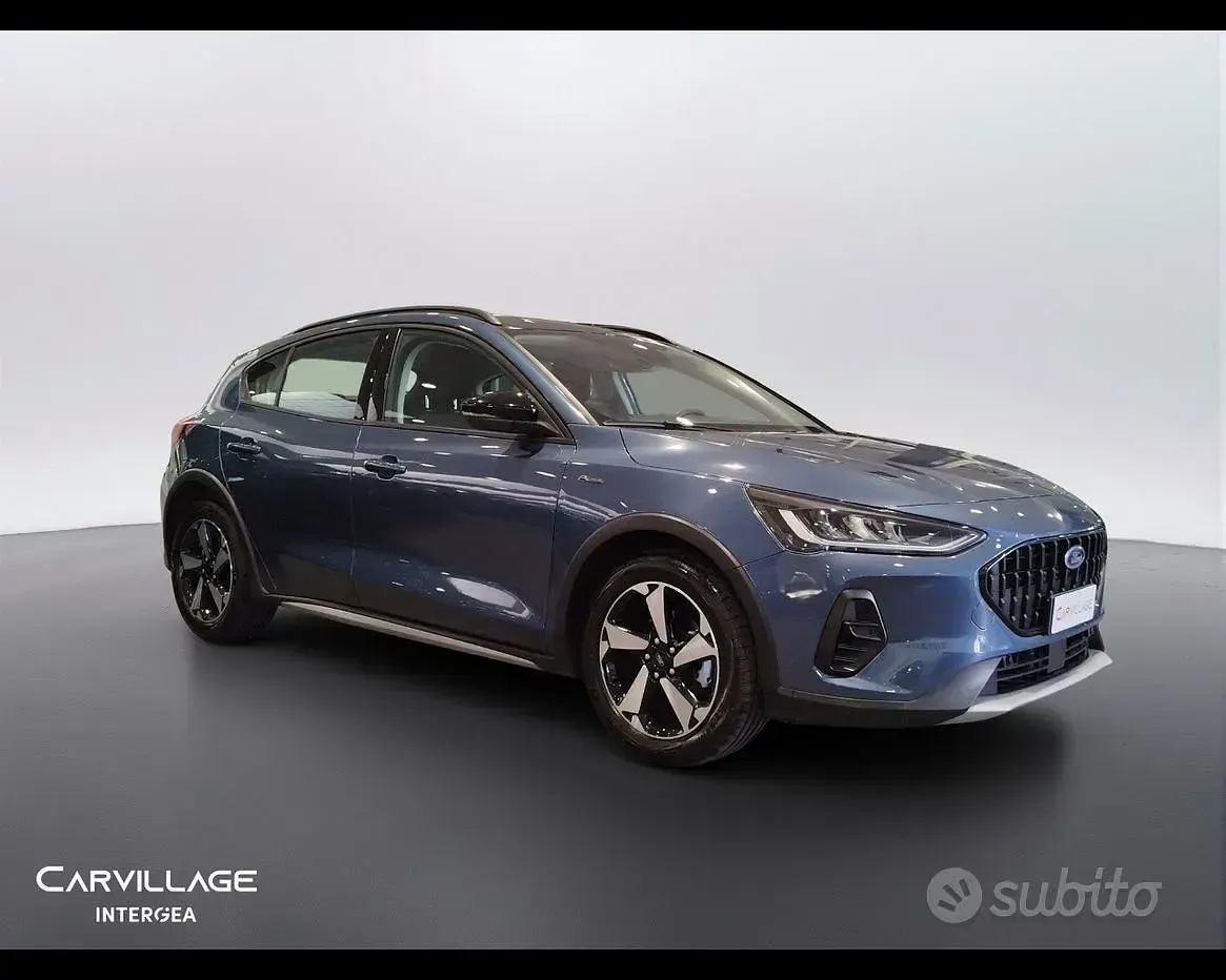 Usata Ford Focus Active 125 CV (91 kW) 2024 Blu SUV