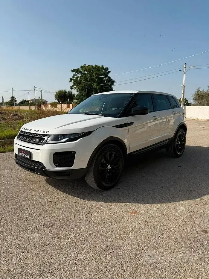 Usata Land Rover Range Rover evoque HSE 150 CV (110 kW) 2018 Bianco SUV
