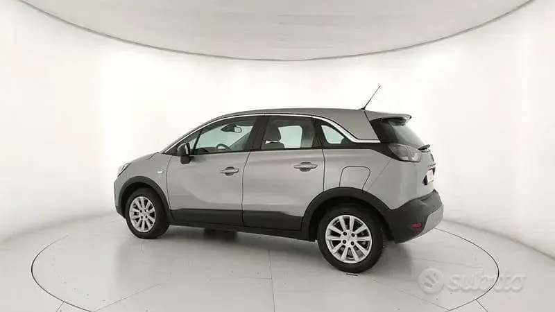 Usata Opel Crossland 120 CV (88 kW) 2023 Grigio SUV