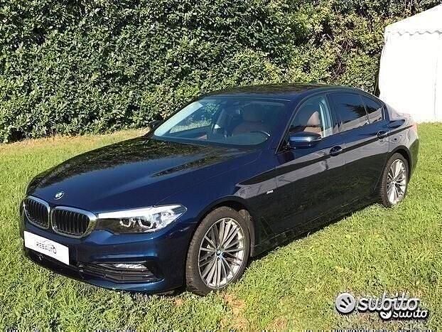 Usata BMW 520 M Sport 190 CV (139 kW) 2017 Blu Berlina