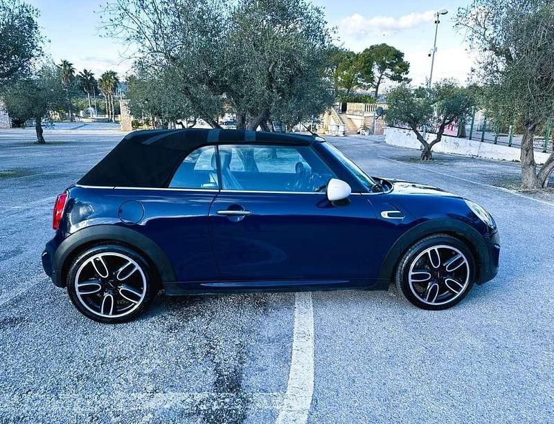 Usata Mini Cooper D Cabriolet 116 CV (85 kW) 2018 Blu/azzurro Cabrio