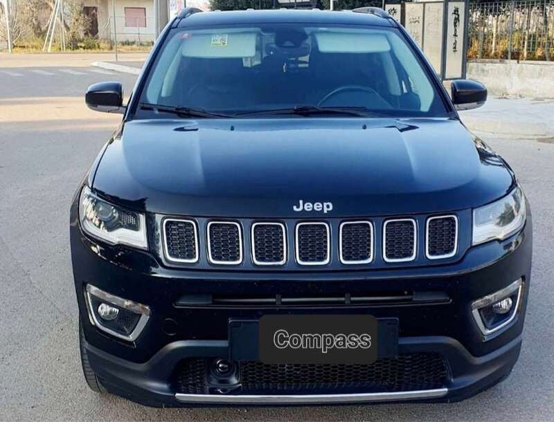 Usata Jeep Compass Limited 140 CV (102 kW) 2018 Nero SUV