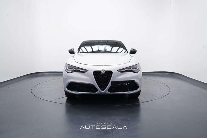 Usata Alfa Romeo Stelvio Sprint 160 CV (117 kW) 2024 Bianco SUV