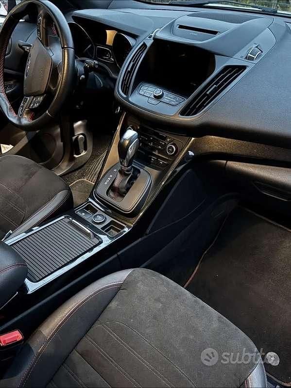 Usata Ford Kuga ST-Line 120 CV (88 kW) 2018 SUV