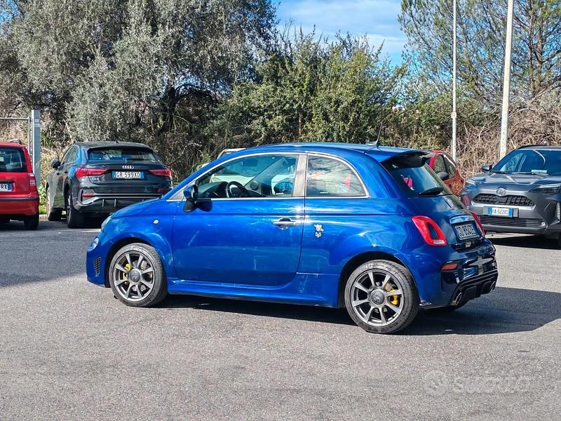 Usata Abarth 595 145 CV (106 kW) 2021 Blu Berlina