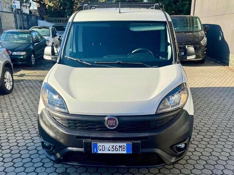 Bianco Usata 2021 Fiat Doblò Business Monovolume | 12.000 € (Buon prezzo) - Immagine 1/4