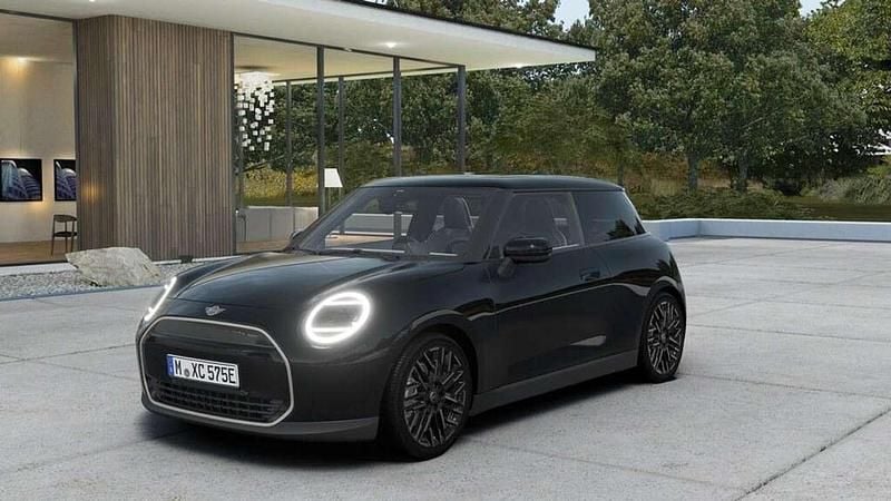 Nuova Mini Cooper Favoured 135 kW (184 CV) 2026 Midnight black ii Utilitaria