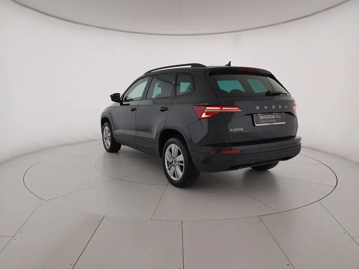 Usata Skoda Karoq Executive 150 CV (110 kW) 2025 Nero tulipano perlato SUV