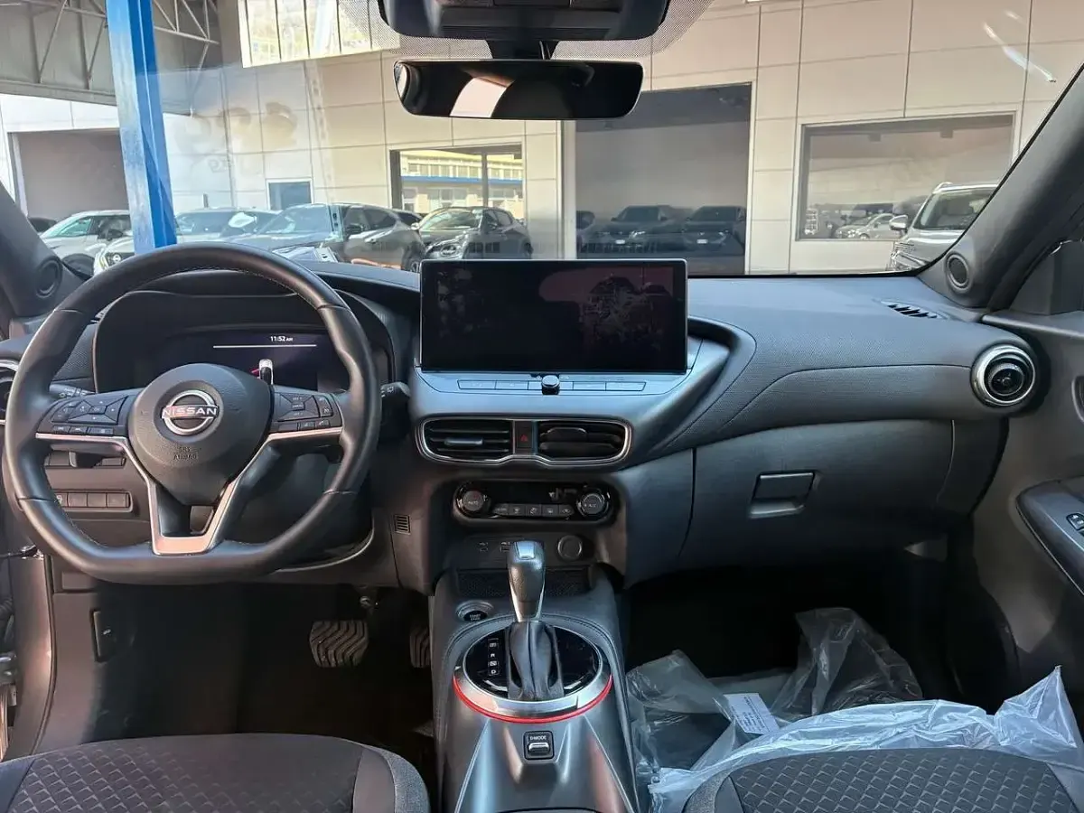Usata Nissan Juke N-Connecta 114 CV (83 kW) 2025 Grigio SUV