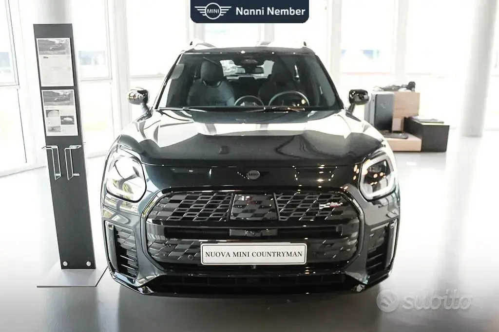 Nuova Mini John Cooper Works Countryman 170 CV (125 kW) 2026 Grigio SUV