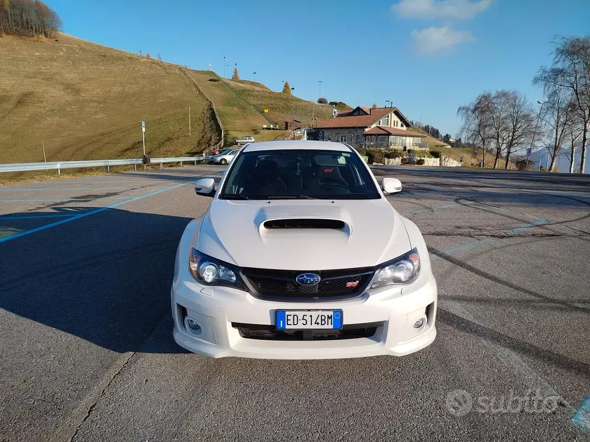 Usata Subaru Impreza 300 CV (220 kW) 2010 Bianco Berlina