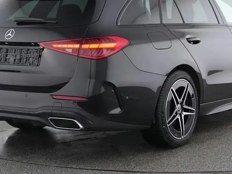Usata Mercedes C220 AMG Line Premium Plus 197 CV (144 kW) 2025 Nero Station wagon