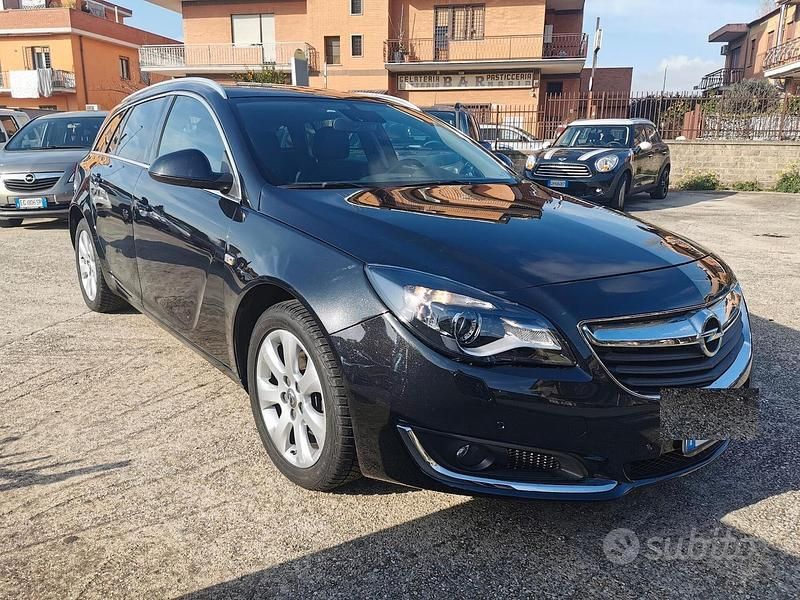 Usata Opel Insignia 136 CV (100 kW) 2016 Nero Station wagon