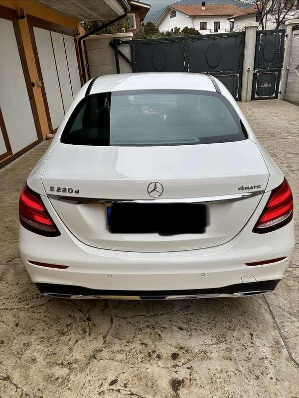 Usata Mercedes E220 Premium 194 CV (142 kW) 2017 Berlina