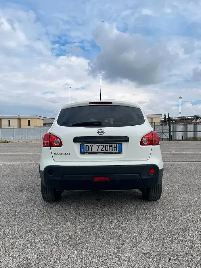 Usata Nissan Qashqai 115 CV (84 kW) 2010 Bianco SUV