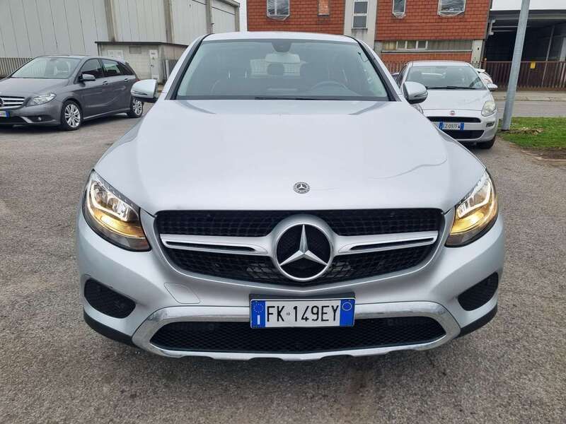Usata Mercedes GLC250 204 CV (150 kW) 2017 Argento Coupé
