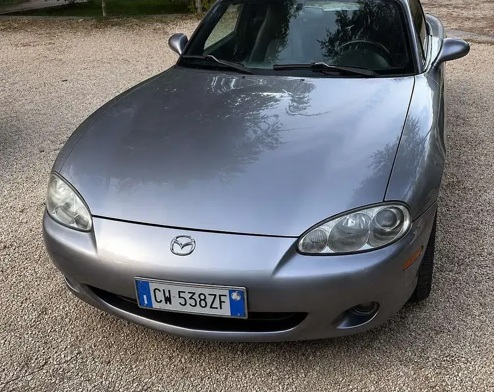 Usata Mazda MX5 110 CV (80 kW) 2005 Cabrio