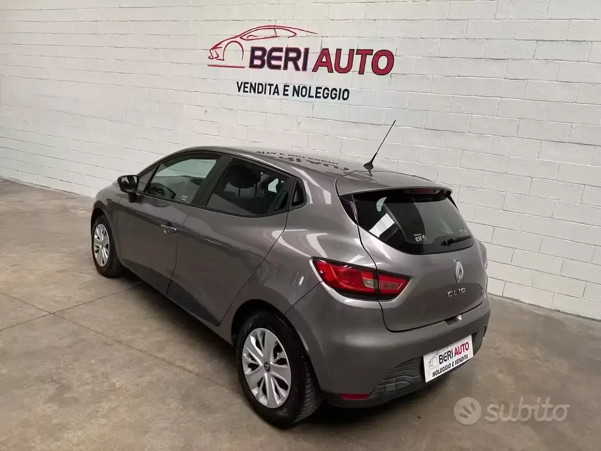 Usata Renault Clio IV 75 CV (55 kW) 2016 Grigio Berlina