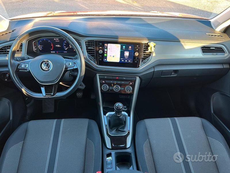 Usata VW T-Roc Style 150 CV (110 kW) 2021 Rosso SUV