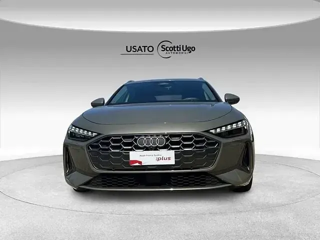 Usata Audi A5 Advanced 204 CV (150 kW) 2025 Grigio chronos metallizzato Station wagon