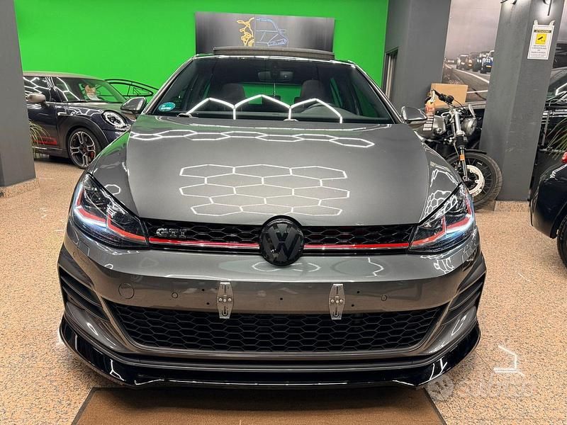 Usata VW Golf VII GTI 230 CV (169 kW) 2018 Grigio Berlina