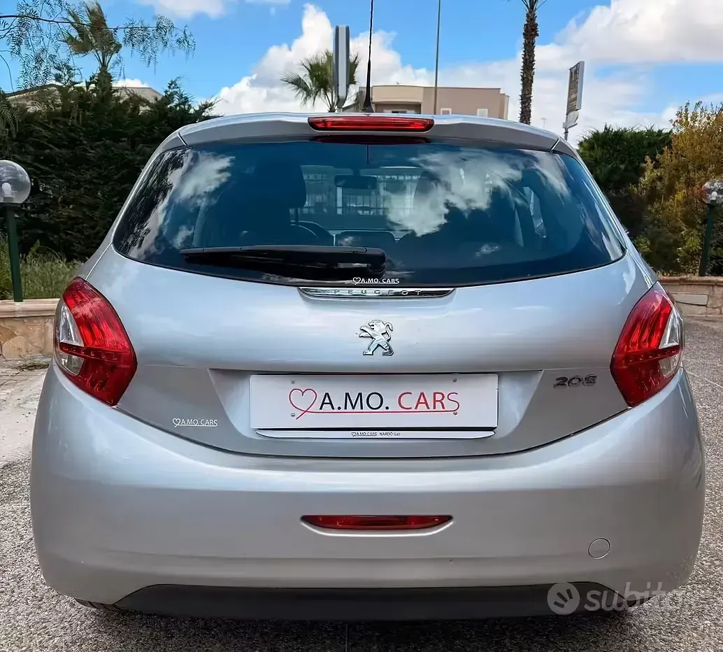 Usata Peugeot 208 Active 82 CV (60 kW) 2012 Grigio Utilitaria