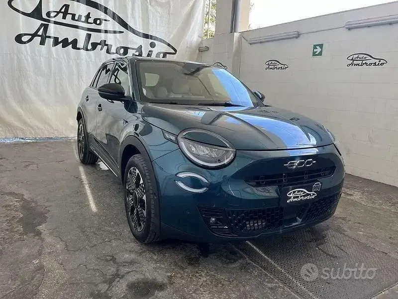 Usata Fiat 600 La Prima 101 CV (74 kW) 2025 Blu/azzurro SUV