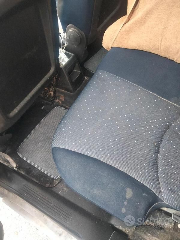 Usata Fiat Idea Emotion 95 CV (69 kW) 2011 Grigio Monovolume