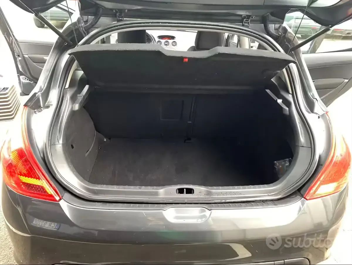 Usata Peugeot 308 2012 Berlina
