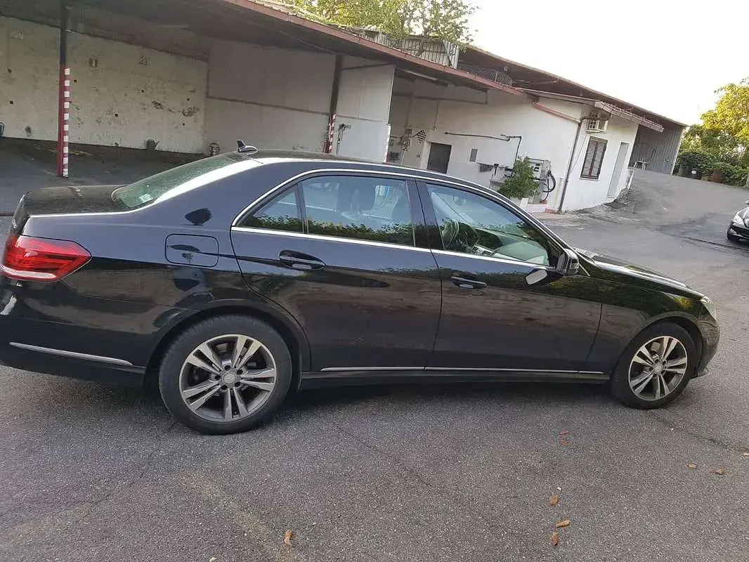 Usata Mercedes E220 170 CV (125 kW) 2015 Berlina