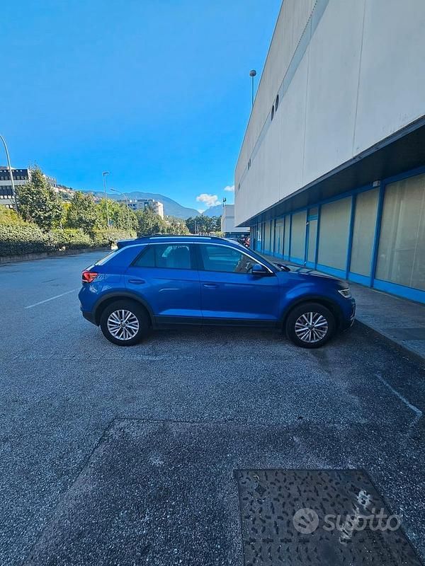 Usata VW T-Roc 2023 SUV