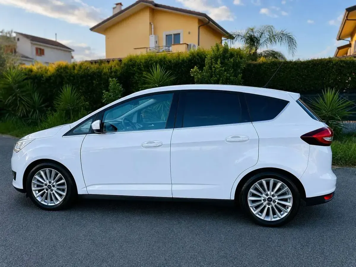 Usata Ford C-MAX Titanium X 120 CV (88 kW) 2016 Bianco Monovolume