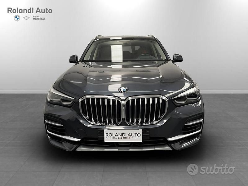Usata BMW X5 xLine 340 CV (250 kW) 2022 Artik grau metallizzato SUV