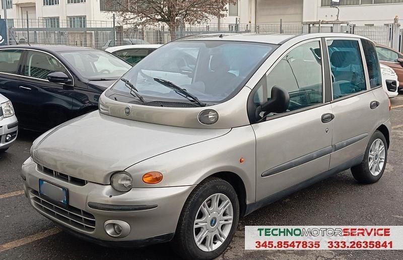 Usata Fiat Multipla 110 CV (80 kW) 2004 Grigio Monovolume