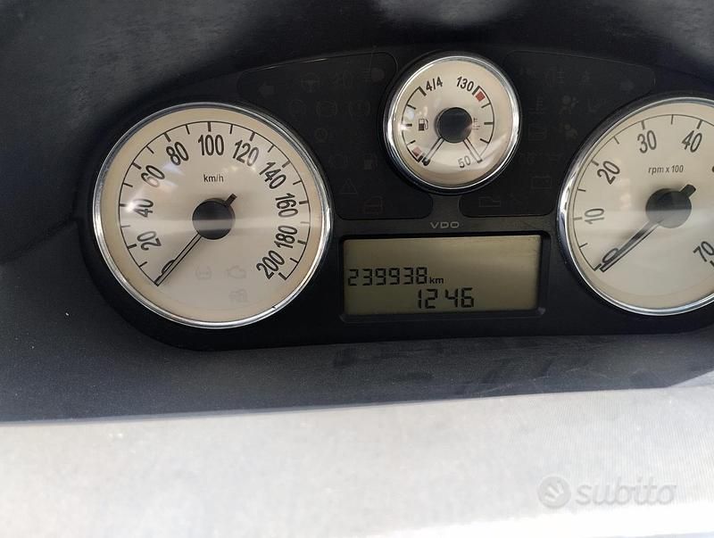 Usata Lancia Ypsilon 60 CV (44 kW) 2005 Nero Utilitaria