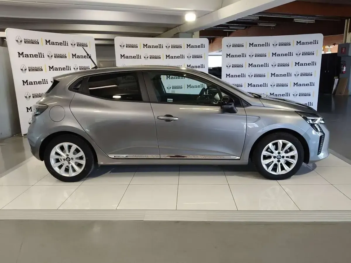 Usata Renault Clio V Evolution 101 CV (74 kW) 2024 Grigio Berlina